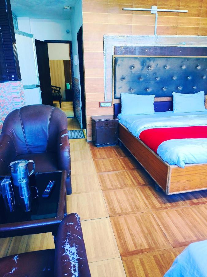 Hotel Holiday Dalhousie - Near Ghandhi Chowk Mall Road Exteriör bild