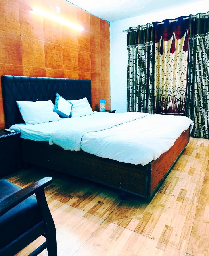 Hotel Holiday Dalhousie - Near Ghandhi Chowk Mall Road Exteriör bild