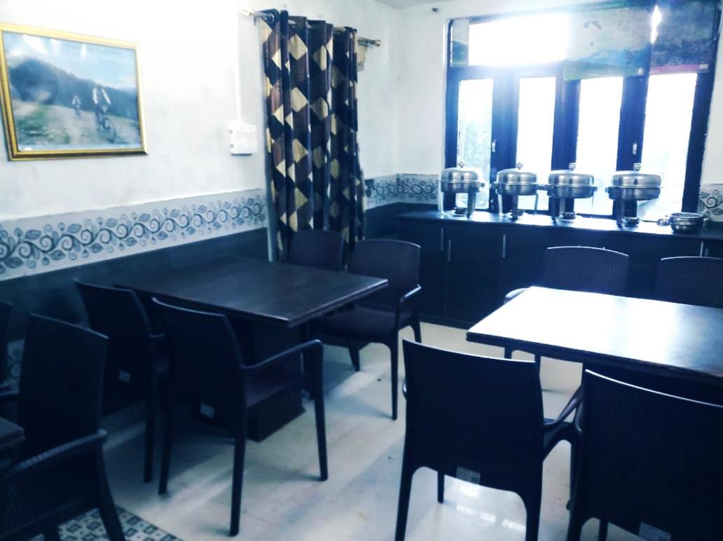 Hotel Holiday Dalhousie - Near Ghandhi Chowk Mall Road Exteriör bild